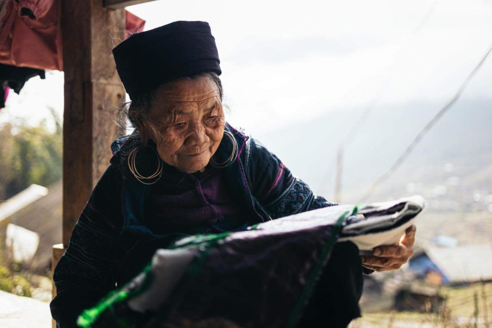 Hmong Sister House And Trekking Lägenhet Sapa Exteriör bild