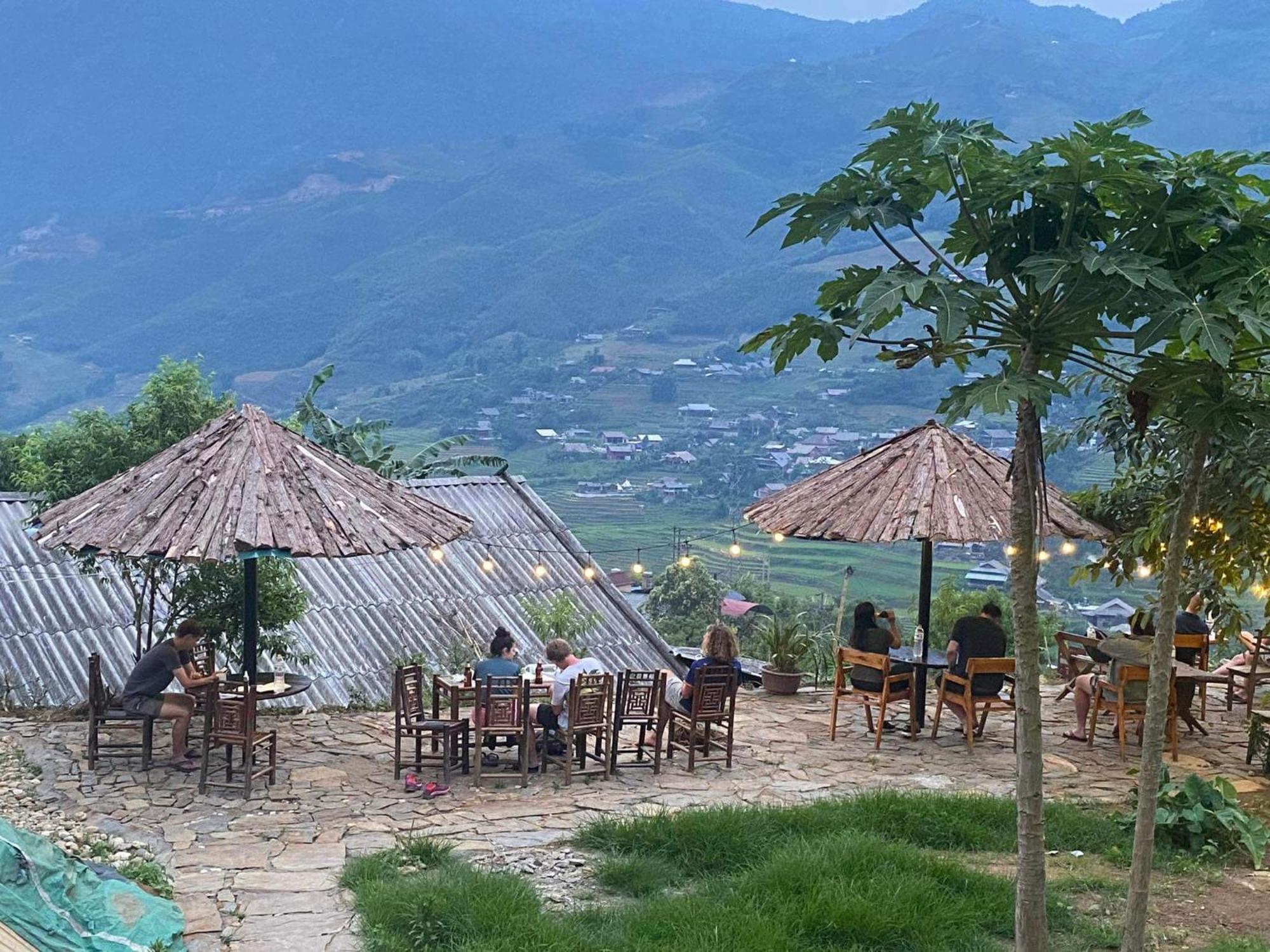 Hmong Sister House And Trekking Lägenhet Sapa Exteriör bild